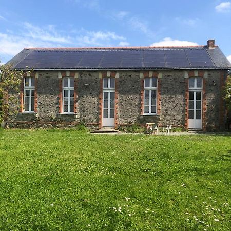 Gite -Belle Maison Dans Une Ancienne Ecole-Tarif Reduit Hors We ! Chanzeaux Eksteriør bilde