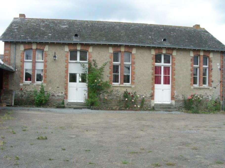 Gite -Belle Maison Dans Une Ancienne Ecole-Tarif Reduit Hors We ! Chanzeaux Eksteriør bilde