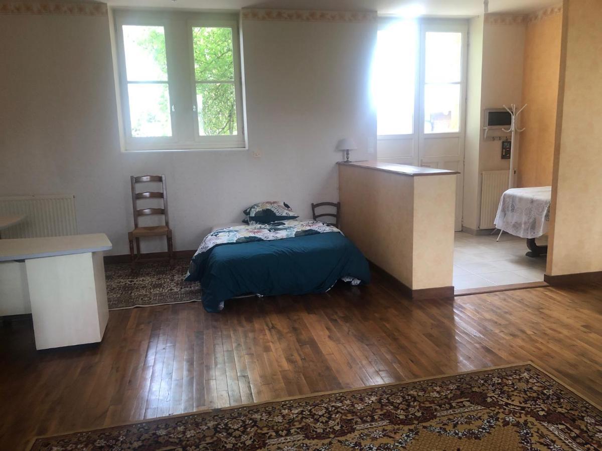 Gite -Belle Maison Dans Une Ancienne Ecole-Tarif Reduit Hors We ! Chanzeaux Eksteriør bilde